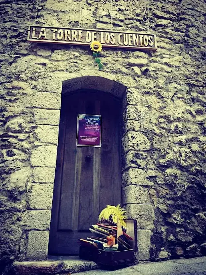 La torre de los cuentos: el camino