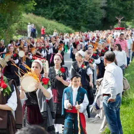 Fiesta del santo cristo del amparo en Llanes