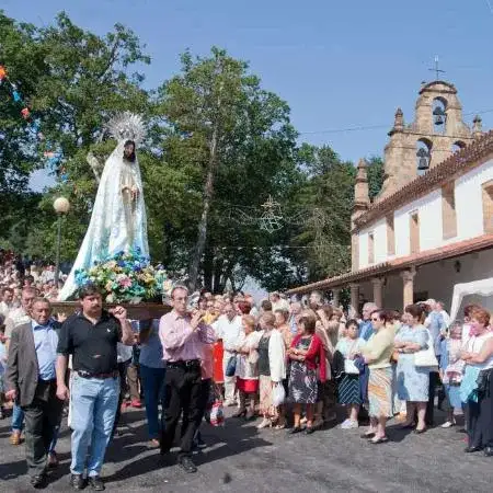 Fiesta de nuestra señora de el carbayu en Langreo