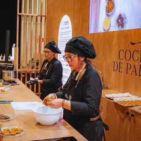 Showcooking pan y sidra en las regueras