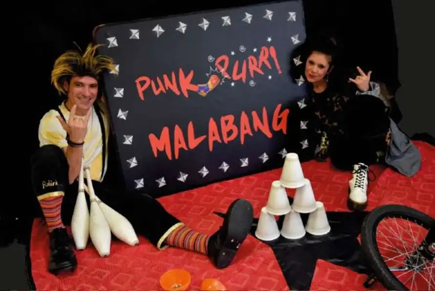 Circo en la Luna presenta «Punk purry malabang»