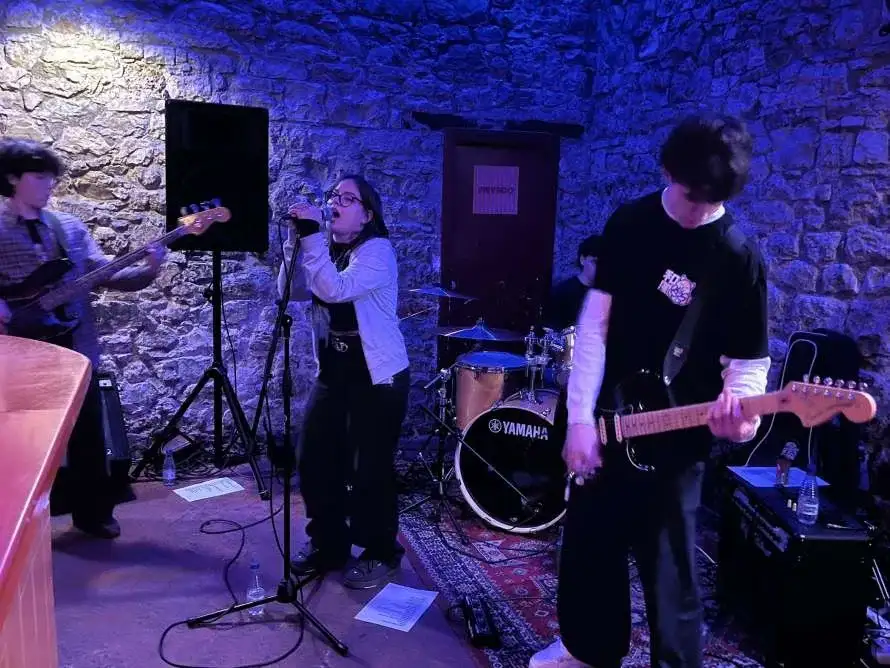 Begoña. TANGERINE. (Rock y metal)