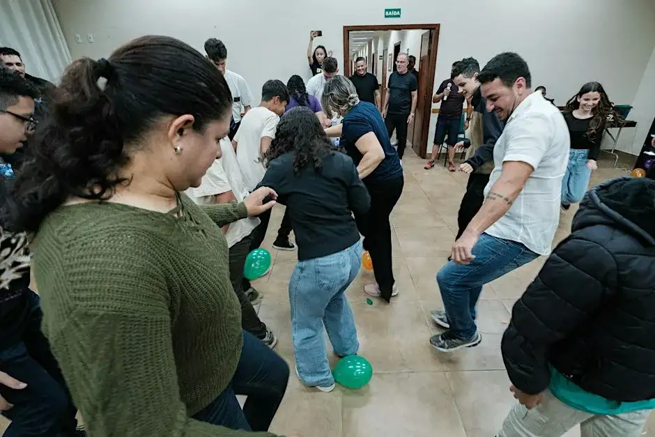 Bienvenida al otoño (actividad recreativa, karaoke y baile)